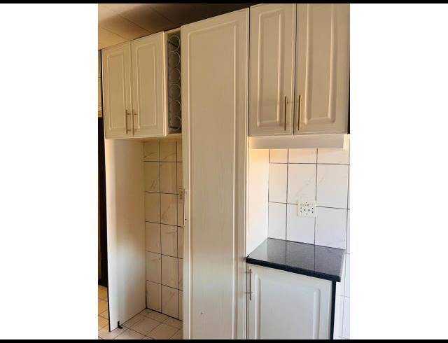 3 BEDROOM PROPERTY TO RENT IN FLORIDA